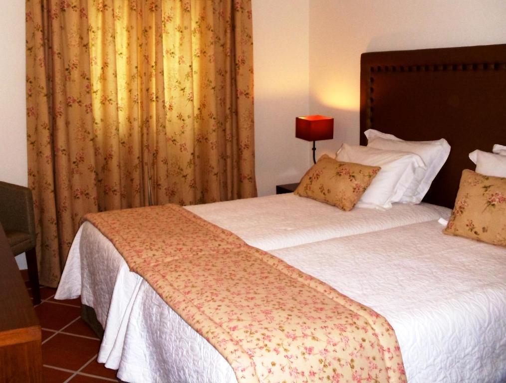 Casa Do Largo - Golega - Turismo De Habitacao Hotell Rom bilde
